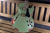Gibson Custom Es-137 Classic Olive Drab over Tri Burst-3a.jpg